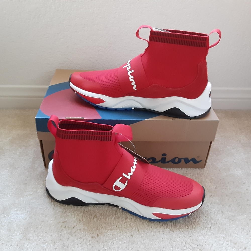 Champion - Picture 2 of 4
